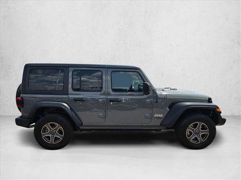 Used 2018 Jeep Wrangler Unlimited Sport S AWD/4WD image 4