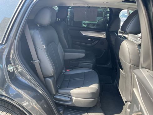 Certified 2025 MAZDA CX-90 3.3 Turbo w/ Preferred Package image 36