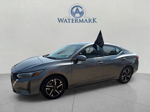 Certified 2025 Nissan Sentra SV FWD image 1