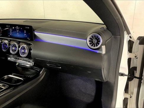 Used 2025 Mercedes-Benz CLA 250 image 16