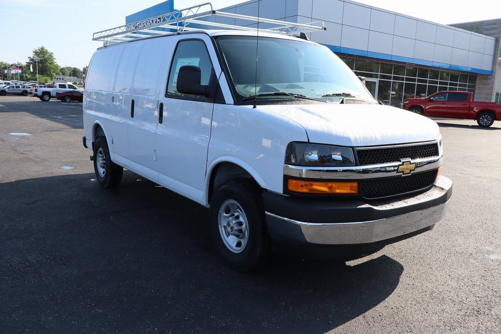 New 2025 Chevrolet Express 2500 w/ Driver Convenience Package RWD image 28