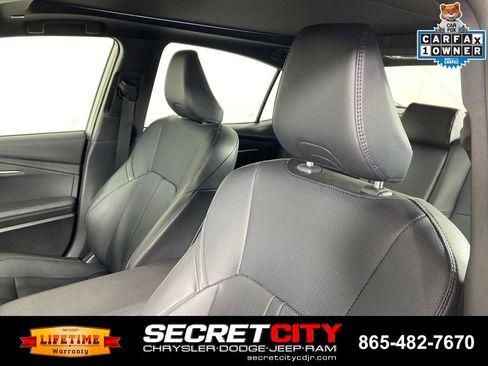 Used 2025 Toyota Camry XSE FWD image 9