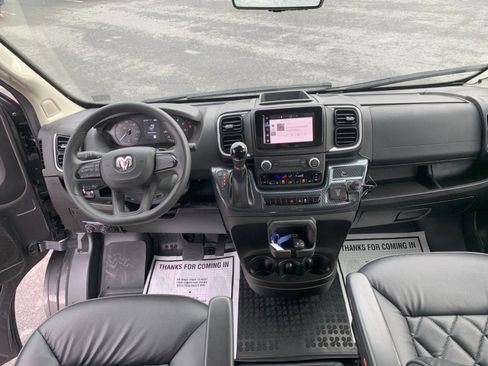 Used 2023 RAM ProMaster 3500 w/ Premium Appearance Group image 9
