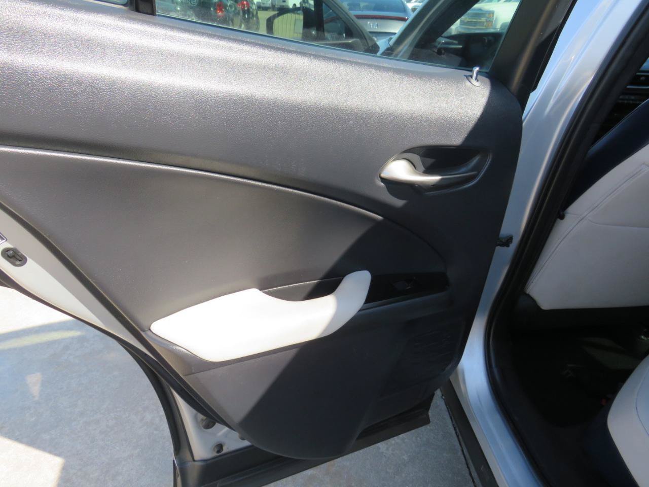 Used 2019 Lexus UX 200 FWD image 32