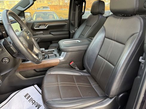 Certified 2022 Chevrolet Silverado 1500 High Country w/ High Country Premium Package image 26
