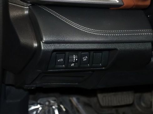 Used 2021 Subaru Outback Touring XT AWD/4WD image 26