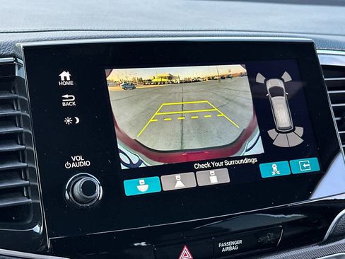 Used 2023 Honda Passport TrailSport image 19