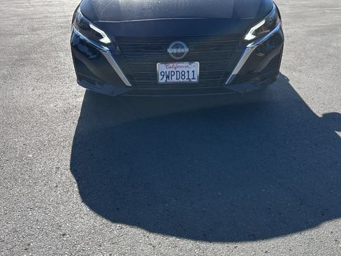 Used 2025 Nissan Altima 2.5 SV FWD image 4