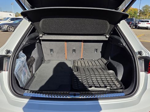 Certified 2025 Audi Q3 2.0T Premium w/ Convenience Package image 8