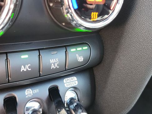 Used 2024 MINI Cooper SE image 24