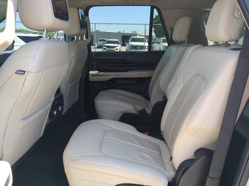 Certified 2018 Ford Expedition Max Platinum AWD/4WD image 12