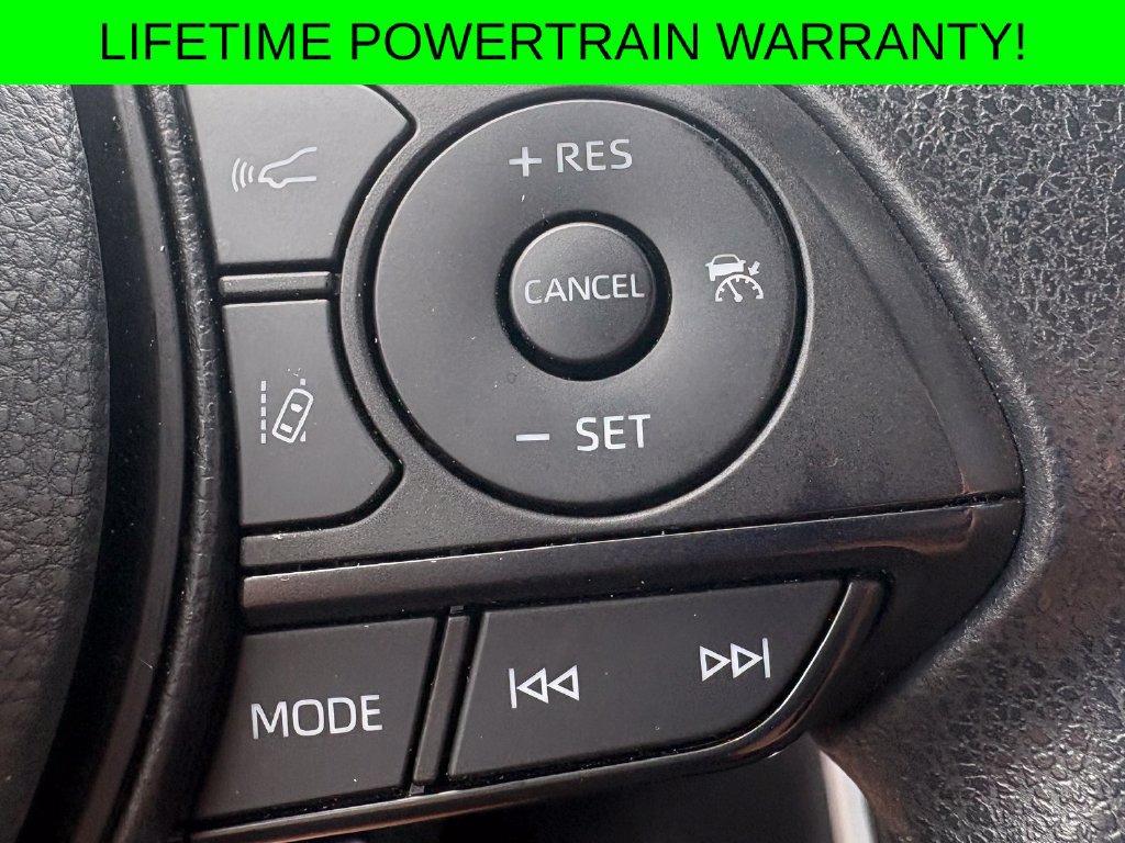 Used 2024 Toyota RAV4 XLE AWD/4WD image 8
