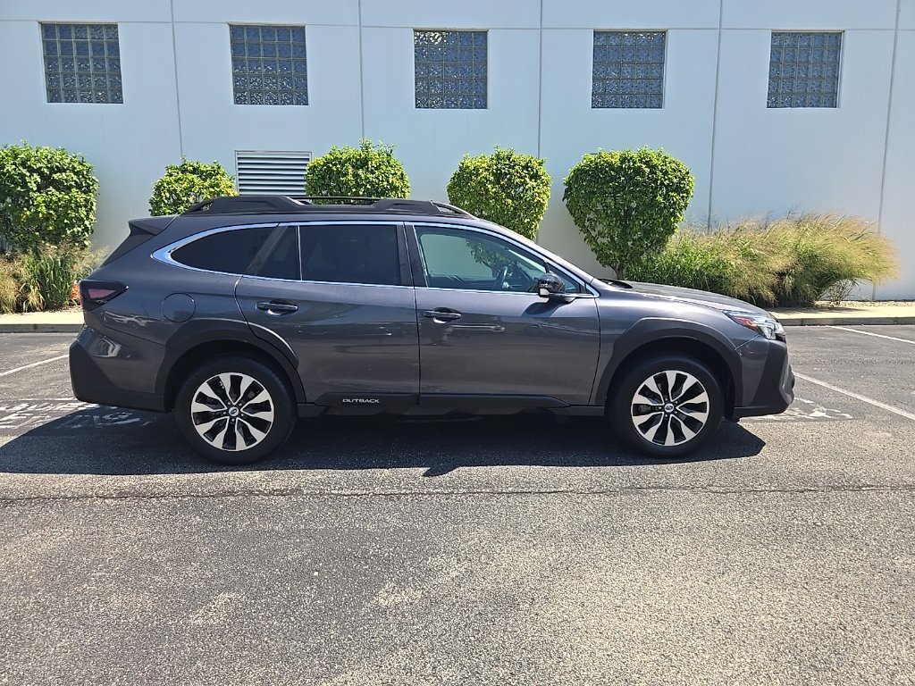 Used 2024 Subaru Outback Limited AWD/4WD image 9