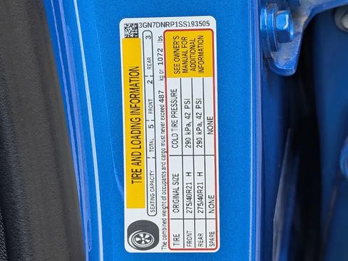 Used 2025 Chevrolet Equinox EV LT w/ Convenience Package II FWD image 38