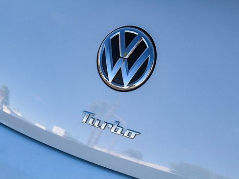 Used 2017 Volkswagen Beetle 1.8T SE image 11