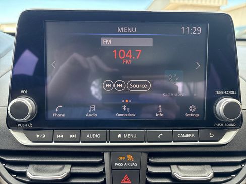 Used 2023 Nissan Altima 2.5 SV image 19