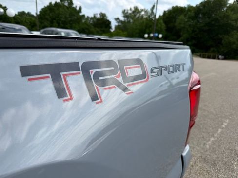 Used 2019 Toyota Tacoma TRD Sport w/ Technology Package RWD image 32