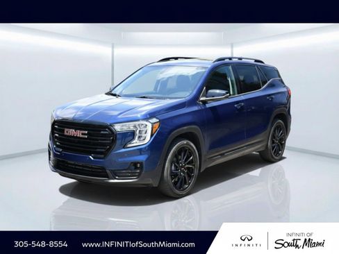 Used 2023 GMC Terrain SLT w/ Tech Package FWD image 1