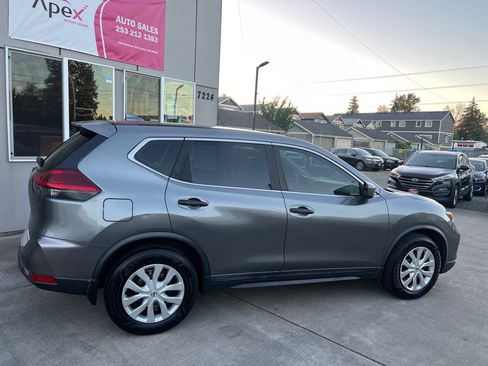 Used 2018 Nissan Rogue S FWD image 8