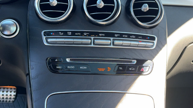Used 2019 Mercedes-Benz GLC 300 4MATIC image 34