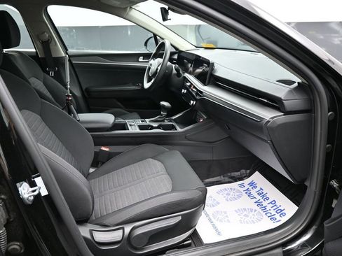 Used 2025 Kia K5 LXS FWD image 19