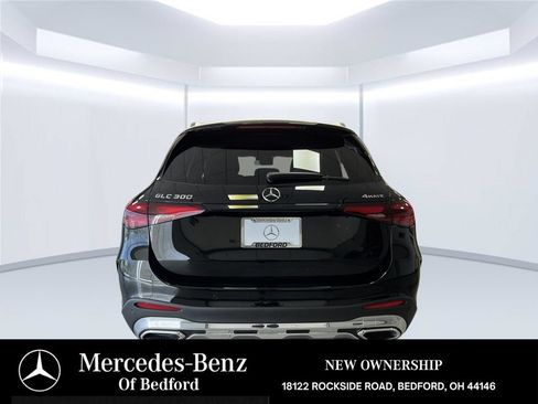 Used 2026 Mercedes-Benz GLC 300 4MATIC image 4