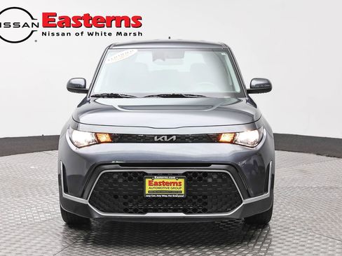 Used 2023 Kia Soul LX w/ LX Technology Package FWD image 2