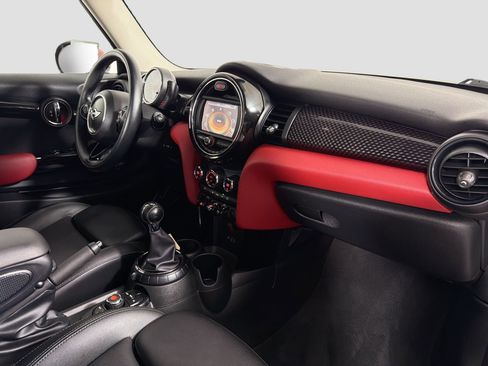 Used 2017 MINI Cooper S image 30