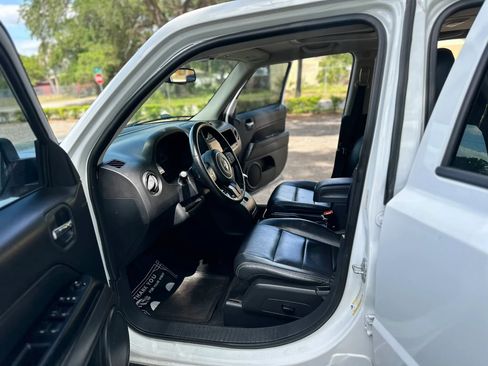 Used 2015 Jeep Patriot High Altitude image 7