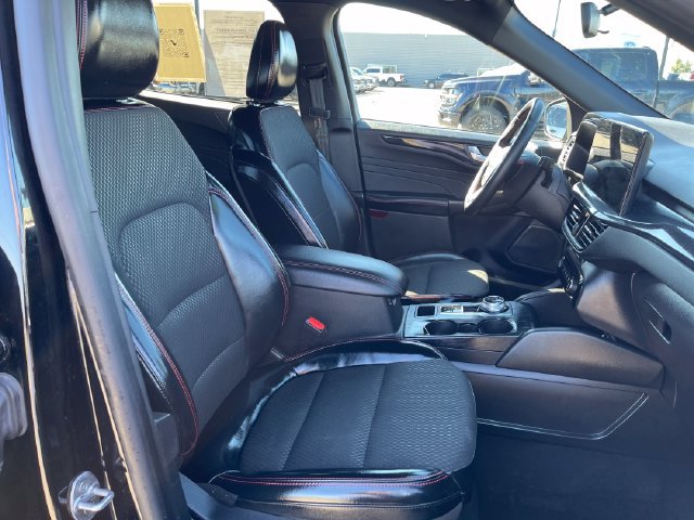Used 2024 Ford Escape ST-Line w/ Tech Pack #1 AWD/4WD image 36
