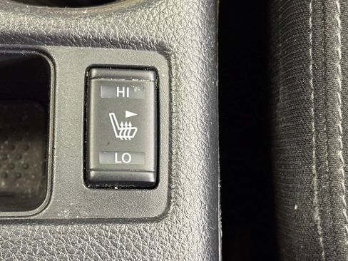Used 2020 Nissan Rogue SV AWD/4WD image 40