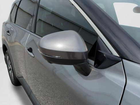 Certified 2021 Nissan Rogue SV image 11