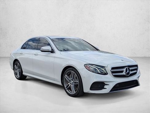 Used 2017 Mercedes-Benz E 300 image 3