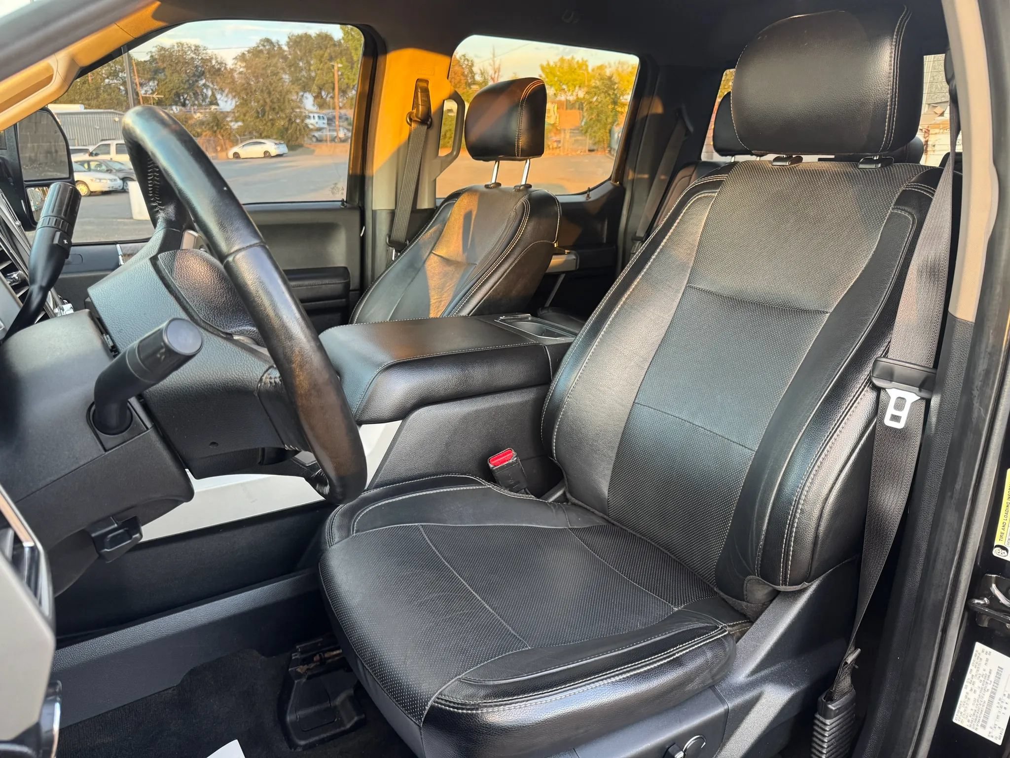 Used 2017 Ford F350 Lariat AWD/4WD image 23