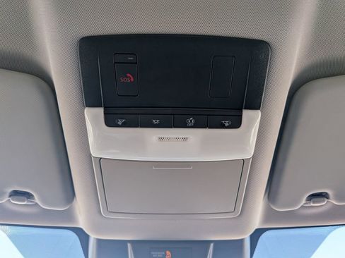 Used 2021 Nissan Rogue SV image 20