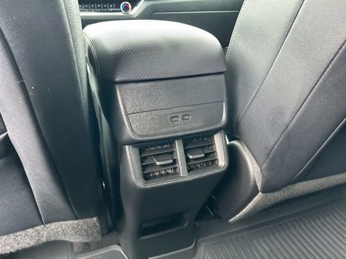 Used 2025 Chevrolet Equinox LT w/ Convenience Package II AWD/4WD image 21