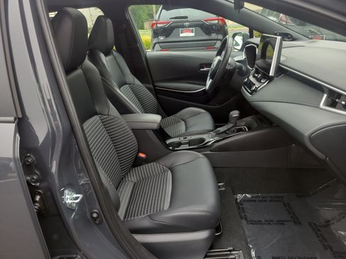 Certified 2025 Toyota Corolla XSE FWD image 17