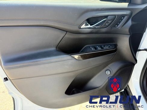 Used 2023 GMC Acadia AT4 w/ Preferred Package AWD/4WD image 10