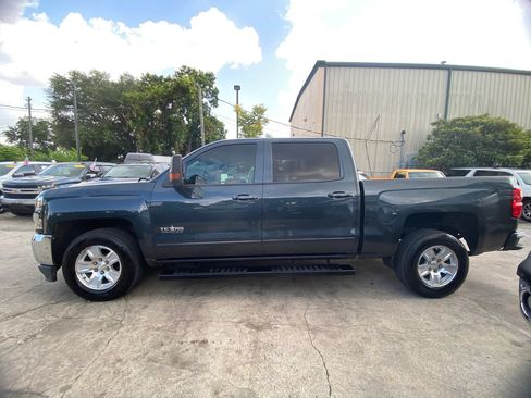 Used 2018 Chevrolet Silverado 1500 LT w/ LT Eassist Package RWD image 4