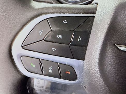 Used 2023 Chrysler 300 Touring L w/ Popular Equipment Group image 14