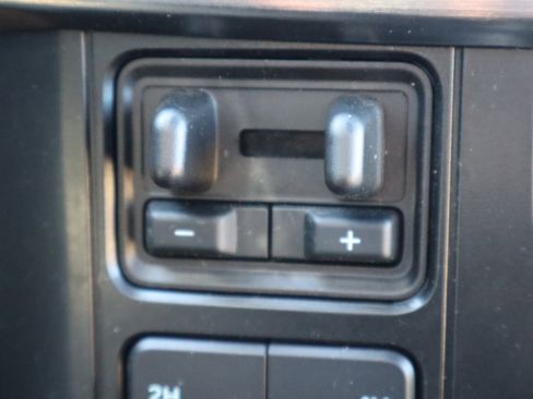 Used 2025 Ford F350 Lariat w/ Lariat Ultimate Package image 31