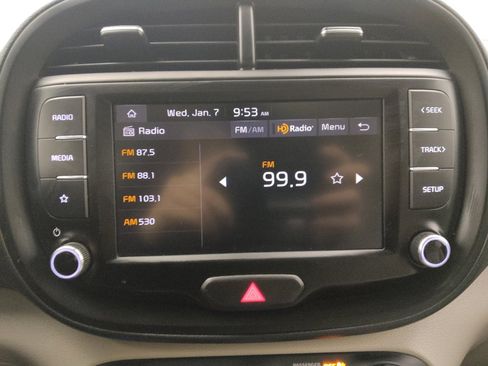 Used 2024 Kia Soul LX image 25