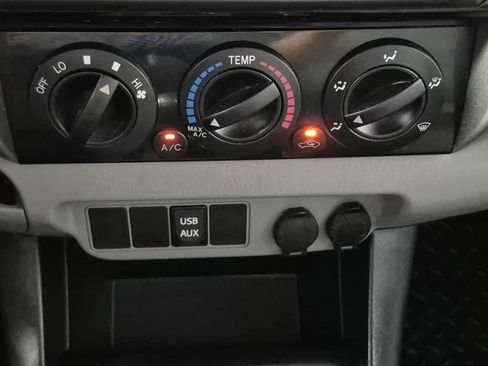 Used 2012 Toyota Tacoma 4x4 Double Cab w/ SR5 Pkg image 22