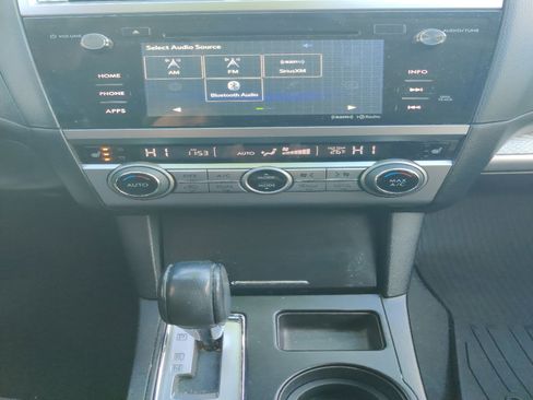 Used 2015 Subaru Outback 2.5i Premium image 10