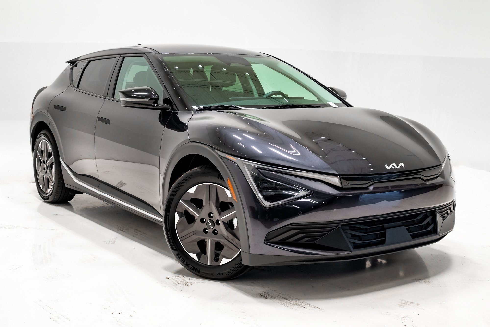 Used 2025 Kia EV6 Light RWD image 5