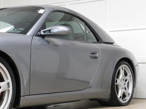 Used 2006 Porsche 911 Carrera S RWD image 16