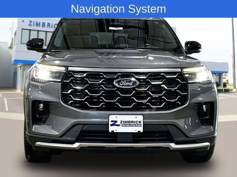 Used 2025 Ford Explorer Platinum w/ LUX Leather Package AWD/4WD image 2