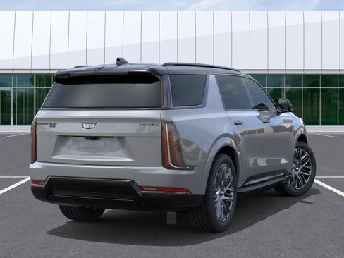 Used 2026 Cadillac Escalade IQL Sport 1 w/ LPO, ONYX Package AWD/4WD image 3
