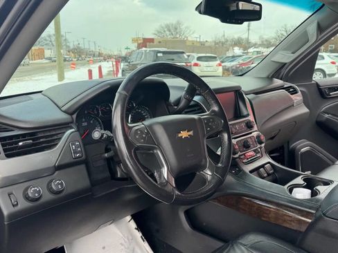 Used 2018 Chevrolet Suburban LT image 24