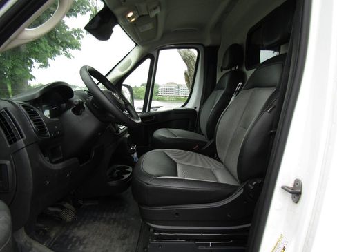 Used 2025 RAM ProMaster 3500 w/ Convenience Group FWD image 10